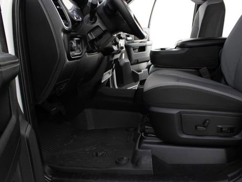 Used 2024 RAM 2500 Big Horn w/ Protection Group AWD/4WD image 15