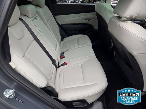 Certified 2025 Hyundai Tucson Limited AWD/4WD image 11