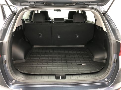 Used 2019 Kia Sportage LX image 8