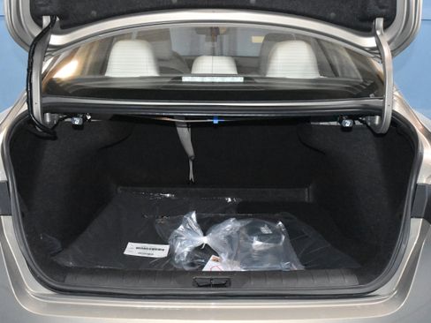 New 2026 Nissan Sentra SL w/ Floor Mat Package FWD image 26
