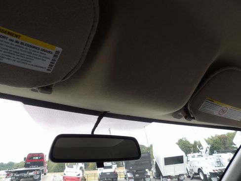 Used 2024 GMC Savana 2500 w/ Driver Convenience Package image 23