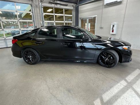 Used 2022 Honda Civic Sport image 6