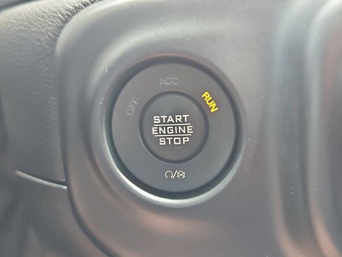 Used 2021 Jeep Gladiator Sport AWD/4WD image 23