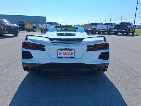 Used 2021 Chevrolet Corvette Stingray Premium Conv w/ Z51 Performance Package RWD image 8