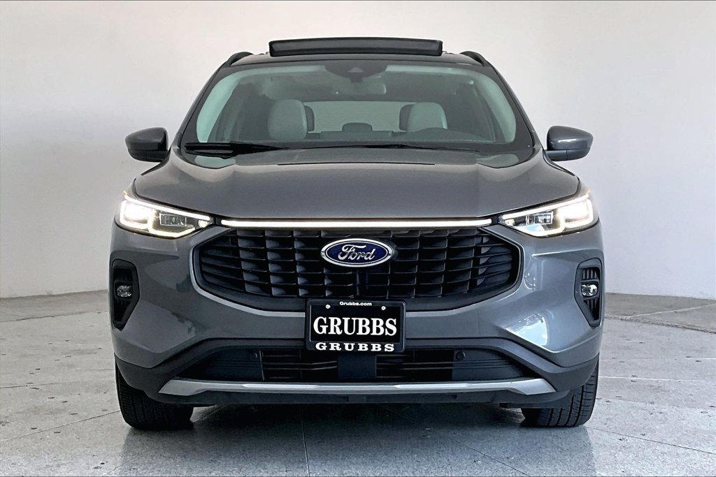 Used 2025 Ford Escape Platinum AWD/4WD image 3