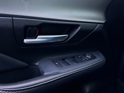 Used 2025 Toyota Grand Highlander FWD image 22