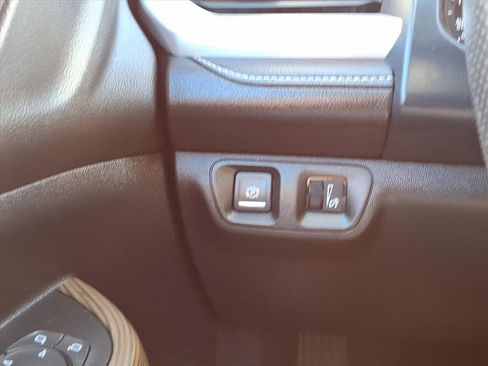 Used 2023 GMC Acadia SLE w/ Elevation Edition image 19