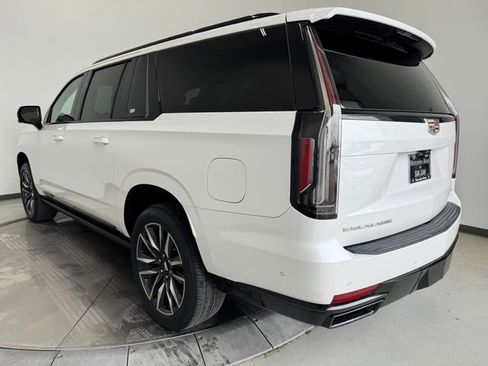 Used 2021 Cadillac Escalade ESV Sport w/ Driver Assist Tech Package RWD image 9