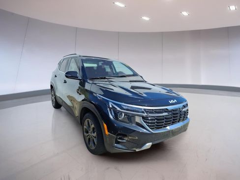 Used 2024 Kia Seltos S AWD/4WD image 1