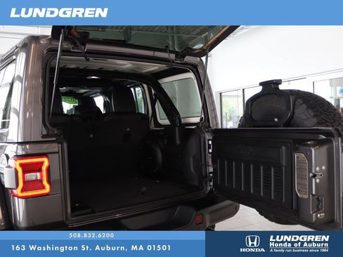 Used 2022 Jeep Wrangler Unlimited Rubicon 392 AWD/4WD image 35