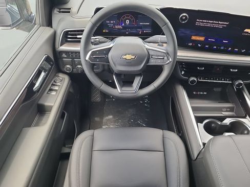 New 2026 Chevrolet Suburban LT w/ Comfort Package RWD image 17