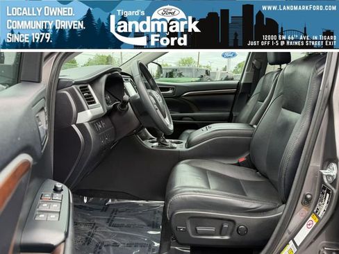 Used 2016 Toyota Highlander Limited AWD/4WD image 15