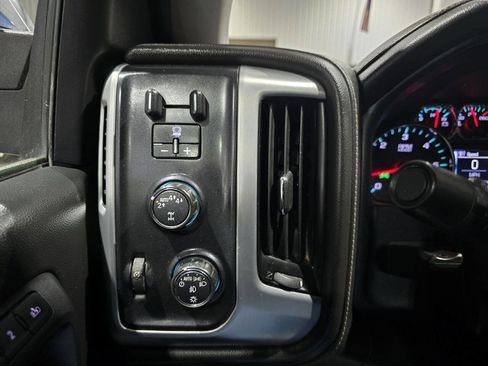 Used 2018 GMC Sierra 1500 SLT w/ SLT Premium Package AWD/4WD image 35