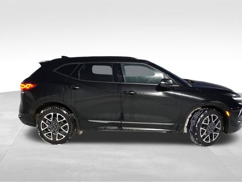 Certified 2023 Chevrolet Blazer RS w/ Driver Confidence II Package image 2
