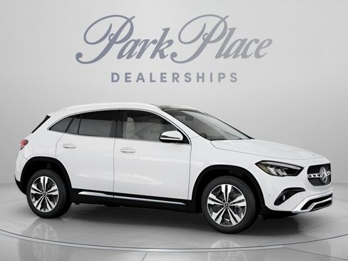 New 2026 Mercedes-Benz GLA 250 image 28