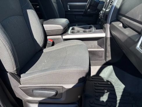 Used 2022 RAM 1500 Warlock AWD/4WD image 18