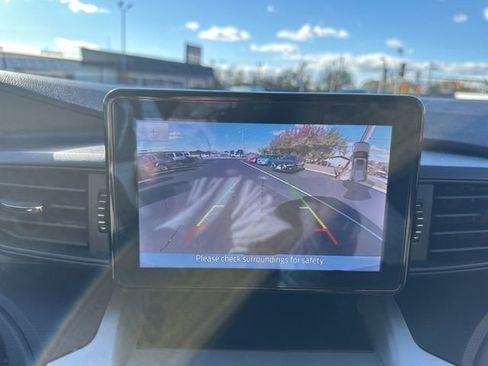 Used 2022 Ford Explorer 4WD image 18
