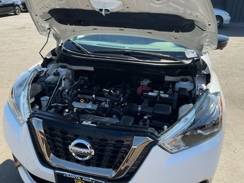 Used 2020 Nissan Kicks SR w/ SR Premium Package image 23