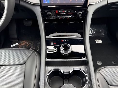 New 2025 Jeep Grand Cherokee L Limited w/ Luxury Tech Group II image 9