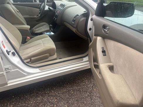 Used 2009 Nissan Altima 2.5 S FWD image 15