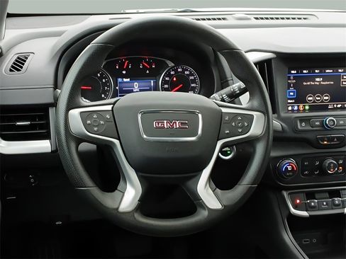 Used 2023 GMC Terrain SLE w/ Driver Convenience Package image 12