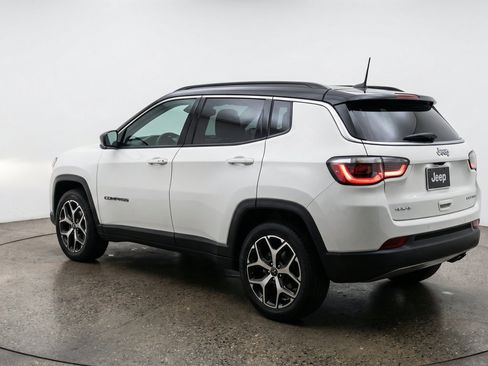 Used 2025 Jeep Compass Limited AWD/4WD image 6
