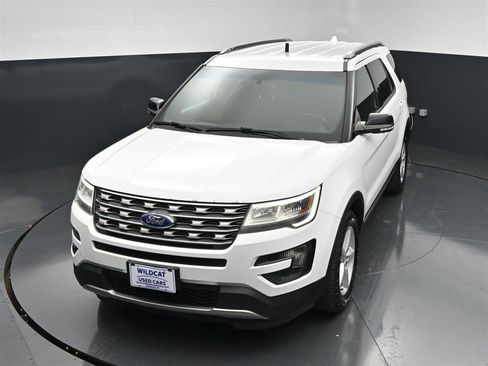 Used 2016 Ford Explorer XLT AWD/4WD image 20