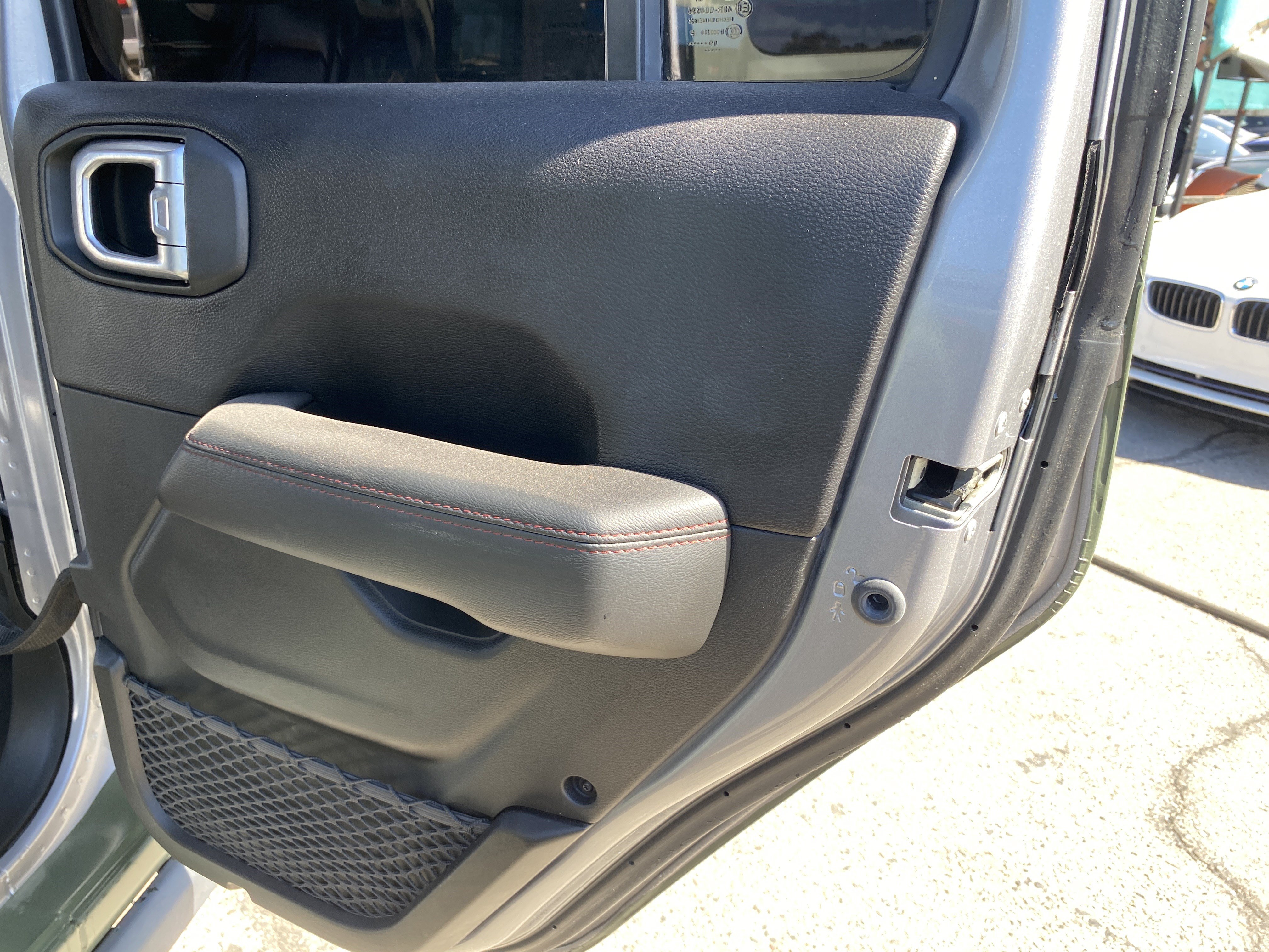 Used 2020 Jeep Wrangler Unlimited Rubicon AWD/4WD image 22