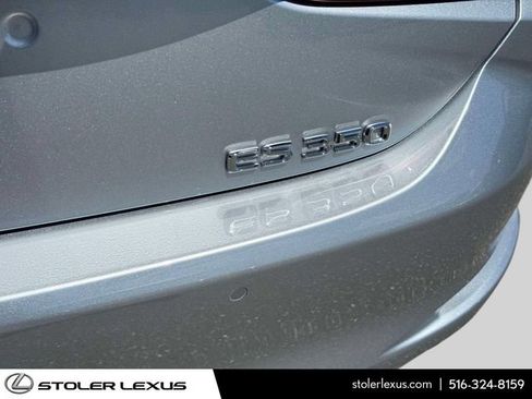 Used 2023 Lexus ES 350 w/ Premium Package FWD image 11