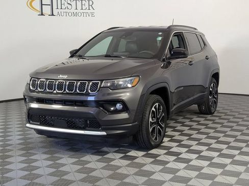 Certified 2023 Jeep Compass Limited AWD/4WD image 4