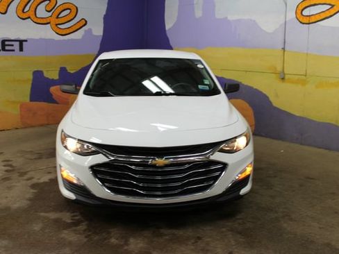 Used 2019 Chevrolet Malibu LS FWD image 6
