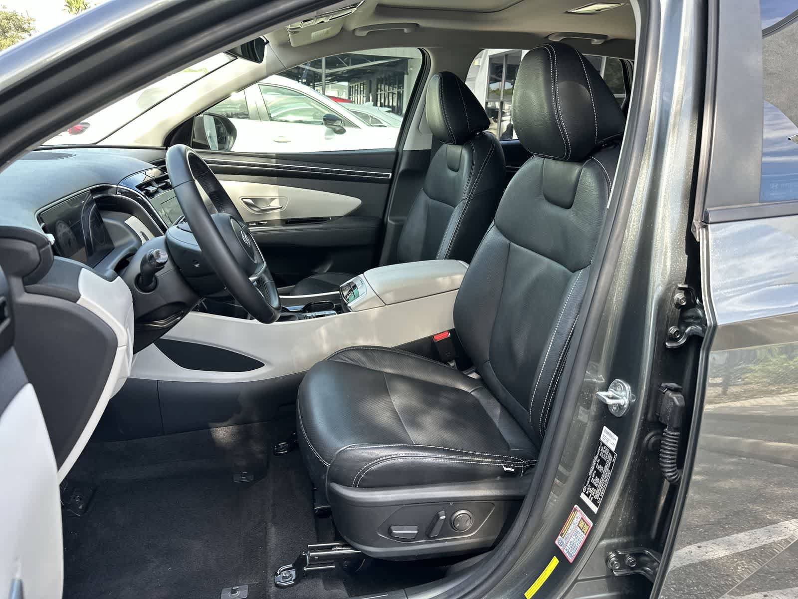 Used 2022 Hyundai Tucson SEL w/ Convenience Package FWD image 3
