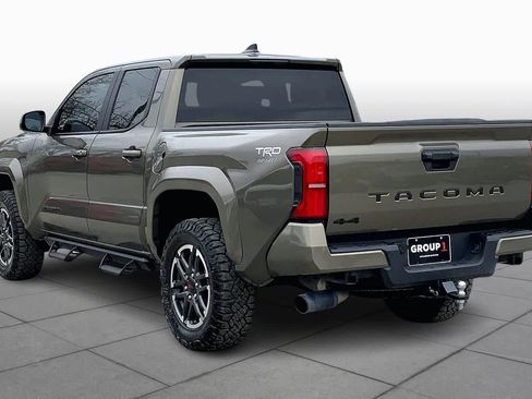 Used 2025 Toyota Tacoma TRD Sport image 12