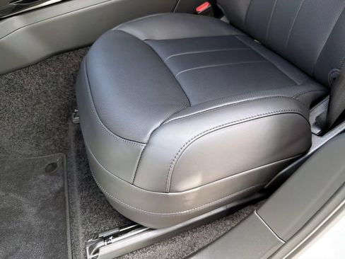 New 2026 Land Rover Range Rover SE AWD/4WD image 18