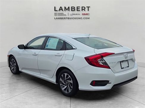 Used 2017 Honda Civic EX image 3