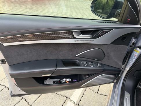 Used 2016 Audi S8 Plus AWD/4WD image 21
