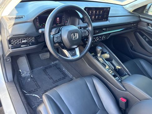 Certified 2025 Honda Accord Touring image 17