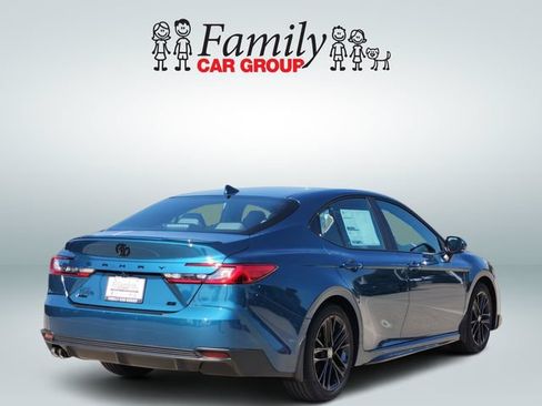 New 2026 Toyota Camry SE FWD image 4