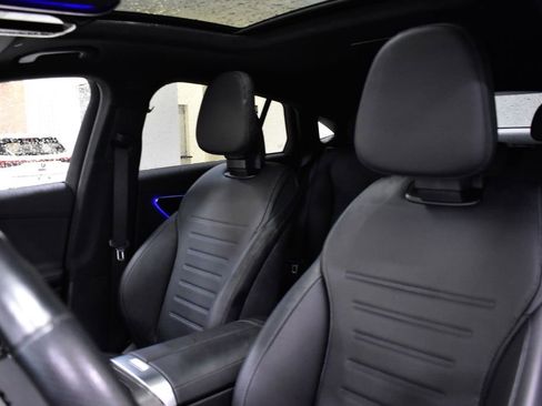 Used 2024 Mercedes-Benz GLC 300 4MATIC image 10