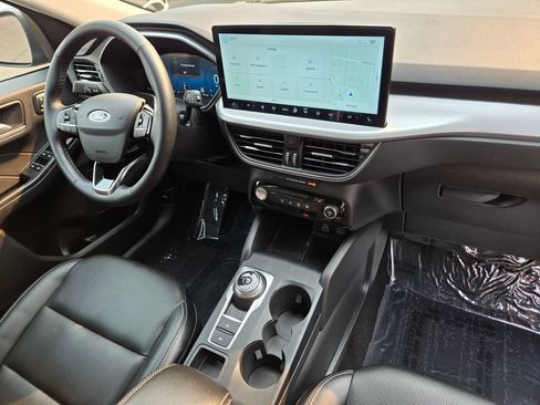 Used 2025 Ford Escape Platinum AWD/4WD image 10