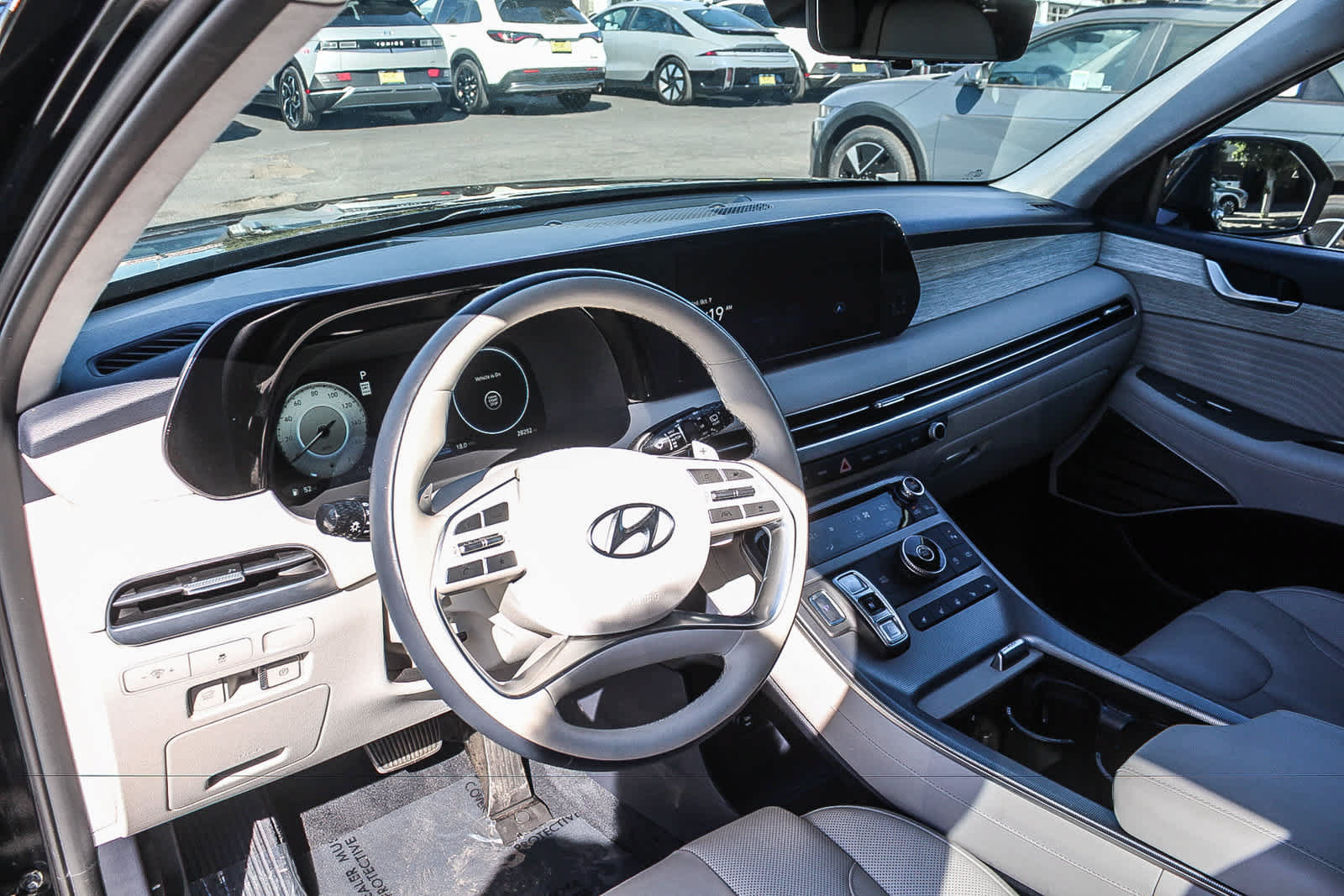 Used 2023 Hyundai Palisade Calligraphy FWD image 22
