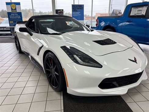 Used 2014 Chevrolet Corvette Stingray Convertible w/ 2LT Preferred Equipment Group image 4