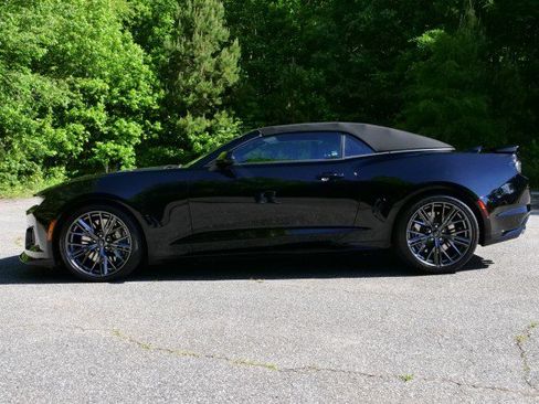 Used 2024 Chevrolet Camaro ZL1 RWD image 10