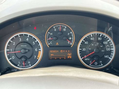 Used 2014 Nissan Titan SV w/ SV Value Truck Package AWD/4WD image 31