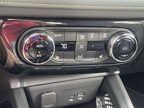 Used 2024 Chevrolet TrailBlazer ACTIV w/ Convenience Package FWD image 19