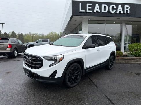 Used 2020 GMC Terrain SLE w/ Driver Convenience Package AWD/4WD image 1