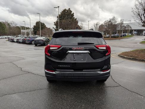 Used 2023 GMC Terrain SLT image 6