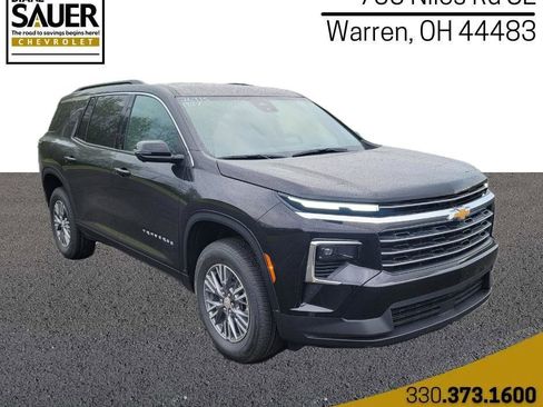 New 2026 Chevrolet Traverse LT w/ Driver Confidence Package FWD image 1