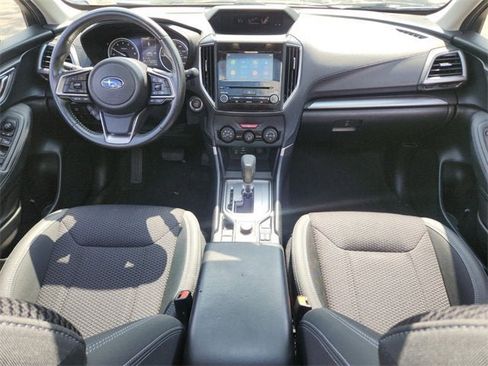 Used 2022 Subaru Forester Premium image 10