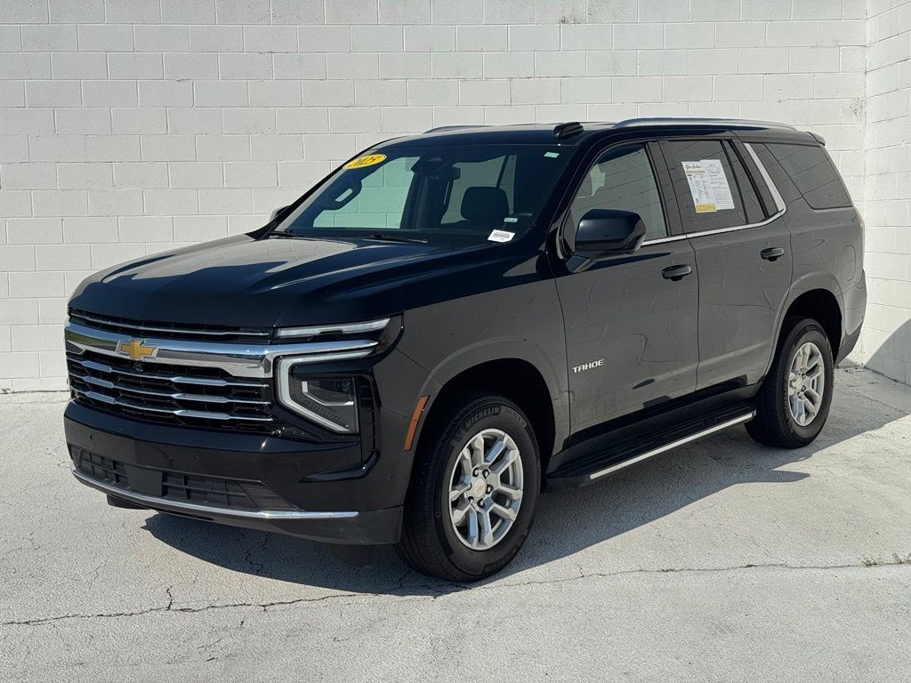 Used 2025 Chevrolet Tahoe LT RWD image 10